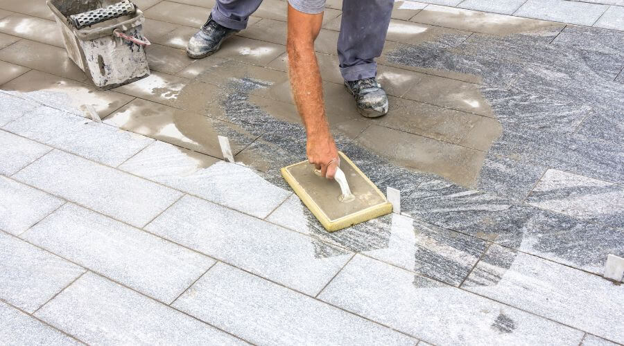 Professional gutter cleaning in Destrehan, LA